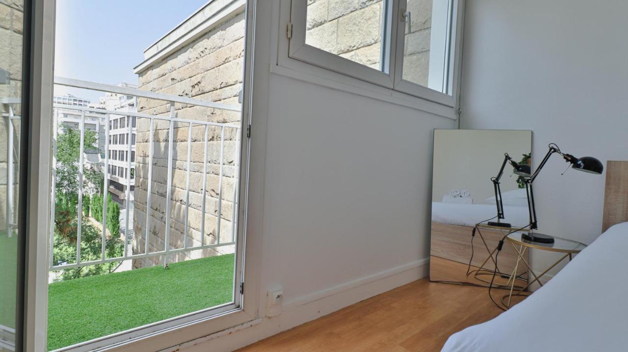 Spacieux Avec Balcons, 4 Chambres, Espace & Confort, Centre Gare Apartment Rennes